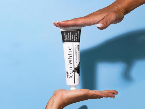 NOW Solutions Xyliwhite Charcoal Toothpaste Gel Mint - 181g