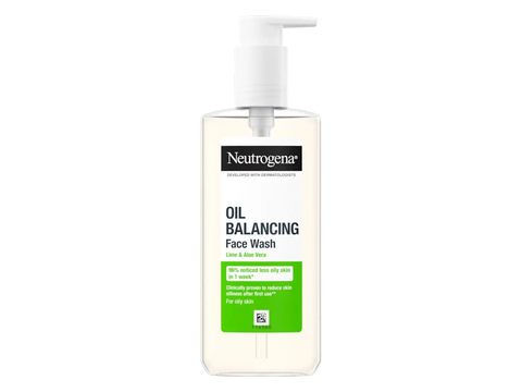 Neutrogena Oil Balancing Face Wash 200ml bottle, green and white packaging.