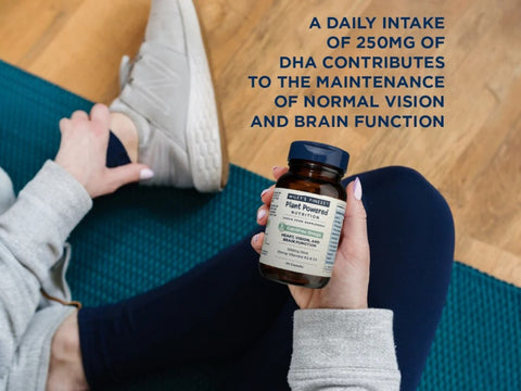 How to Use: Wiley's Finest CatchFree vegan omega-3 softgels bottle lifestyle use 60 softgels